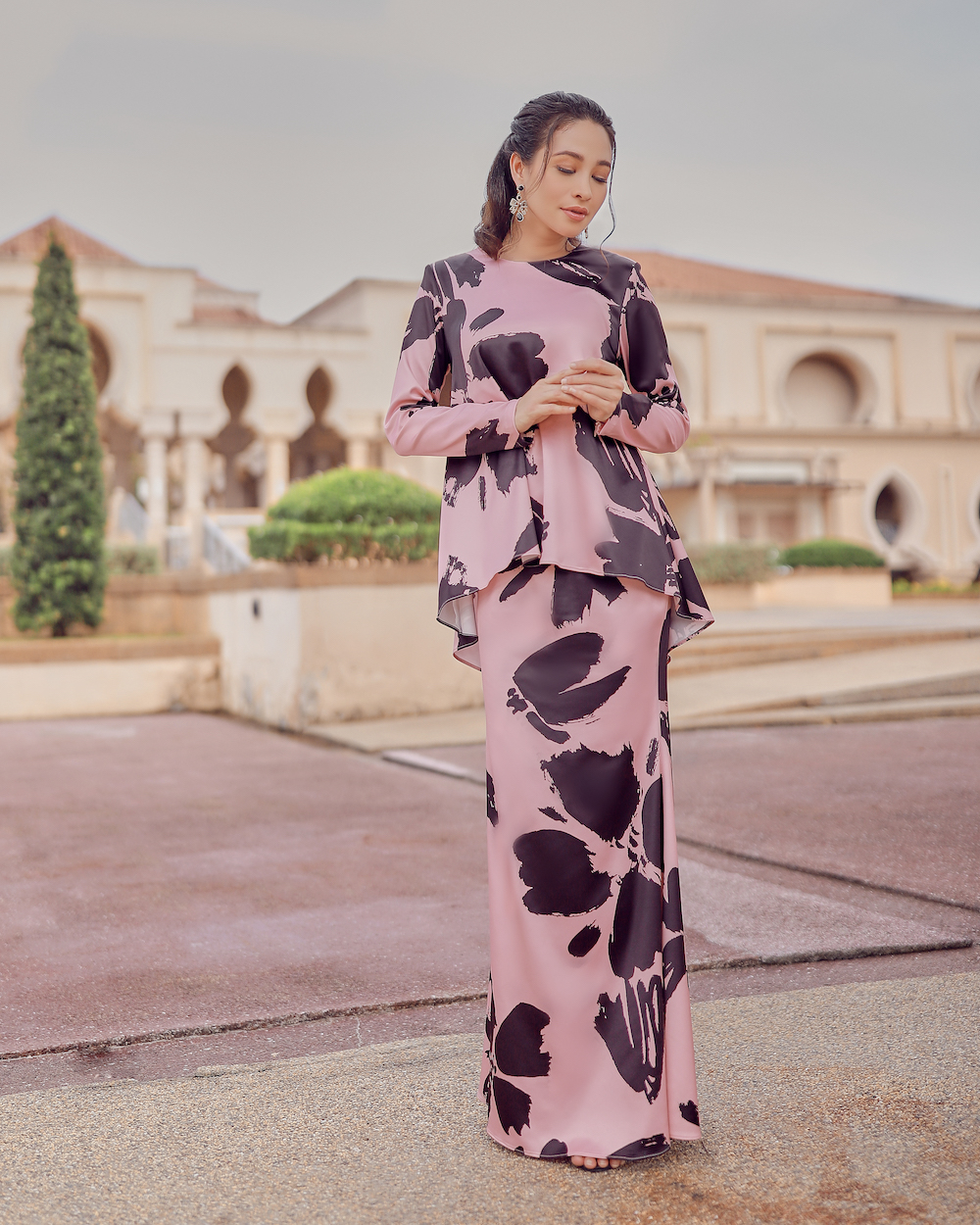 RINNA  KURUNG - BLACK PINK